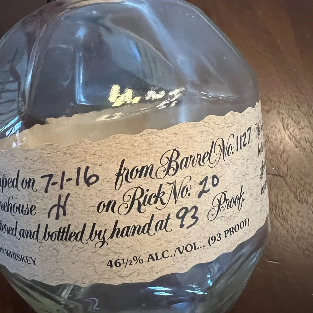 Blanton's Empty Glass Bourbon Whiskey Bottle with Letter O Horse Stopper - Picture 4 of 6